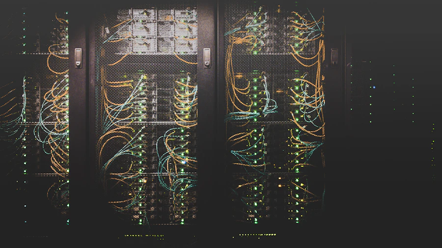 Nadzor energetske napeljave z avtonomno platformo